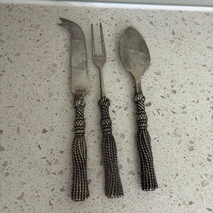 Silea Tassel Handle Serving Set – 3 Pc – Cheese Knife, Fork & Spreader – Silver